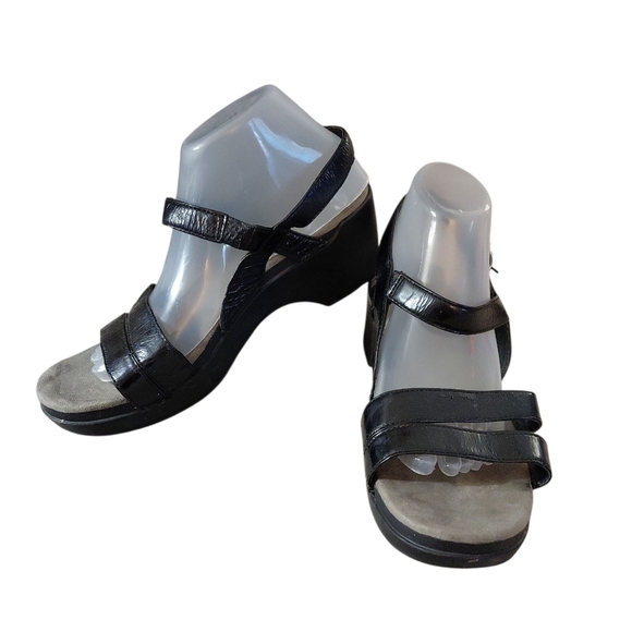 Dansko Surraya Black Leather Comfort Sandal Sling Back Ankle Strap Wedge Sandal - Picture 8 of 11